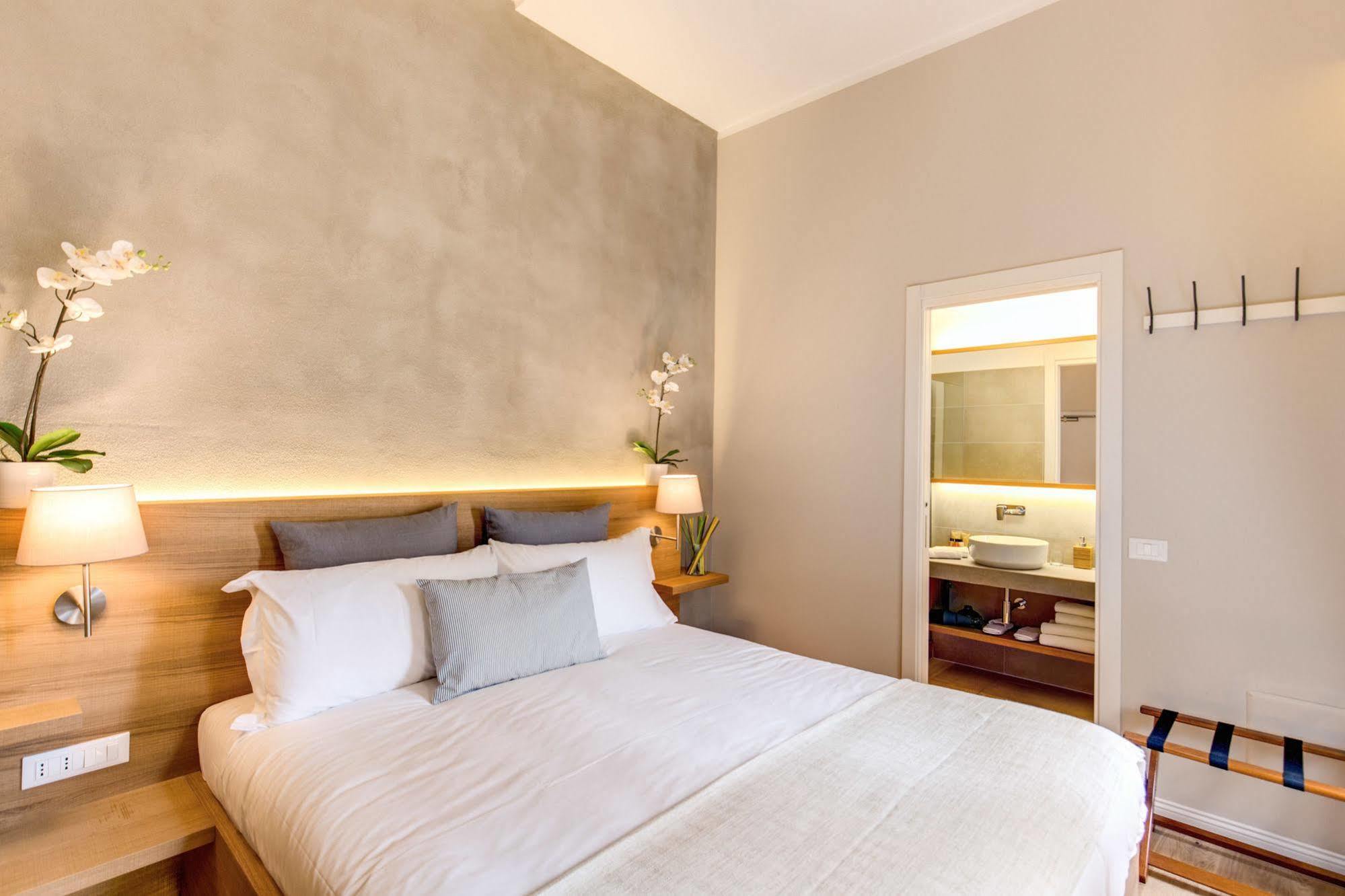 The Spanish Suite Campo De' Fiori Rome Exterior photo