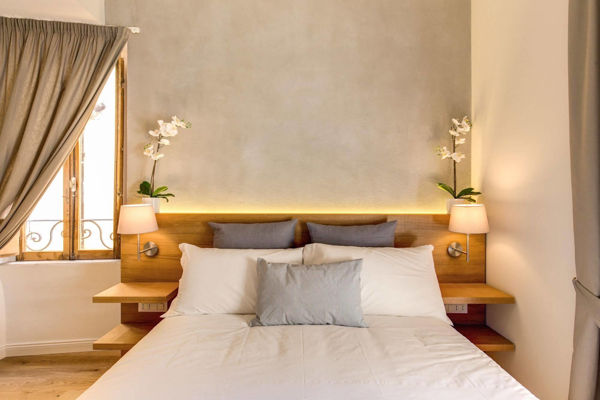 The Spanish Suite Campo De' Fiori Rome Exterior photo